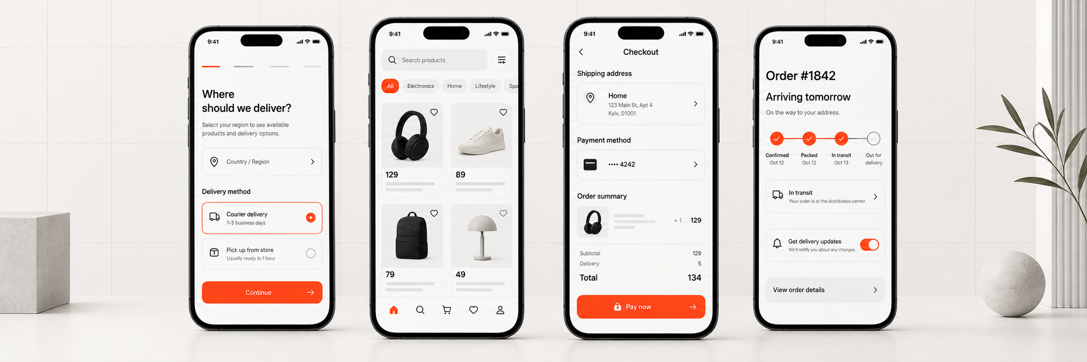 Чотири екрани мобільного застосунку для eCommerce: запуск, каталог, checkout і статус замовлення